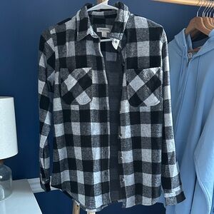 Black & White Buffalo Plaid Button-Up Shirt Jacket